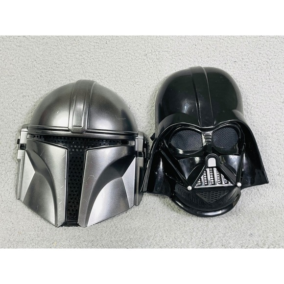 Star Wars Mandalorian and Darth Vader Half Masks Halloween Costume Adult - Picture 2 of 9